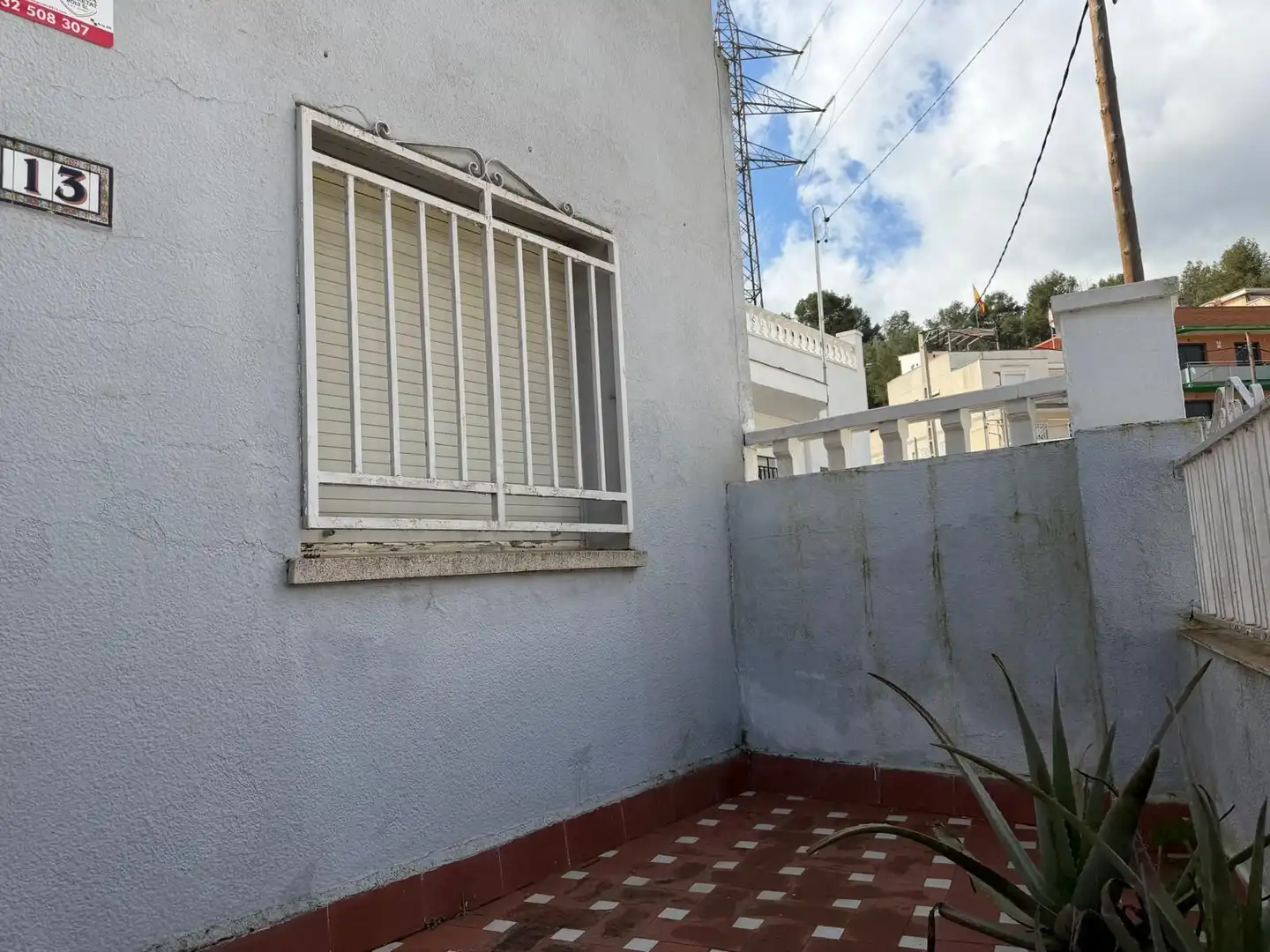 Vista exterior de Casa o xalet en venda en Gavà amb Jardí privat