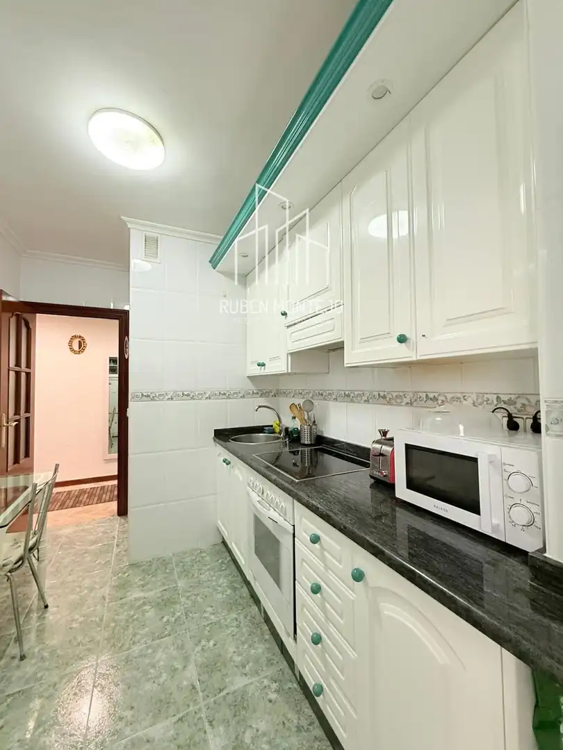 Kitchen of Flat for rent in Salamanca  with Heating, Terrace and Furnished