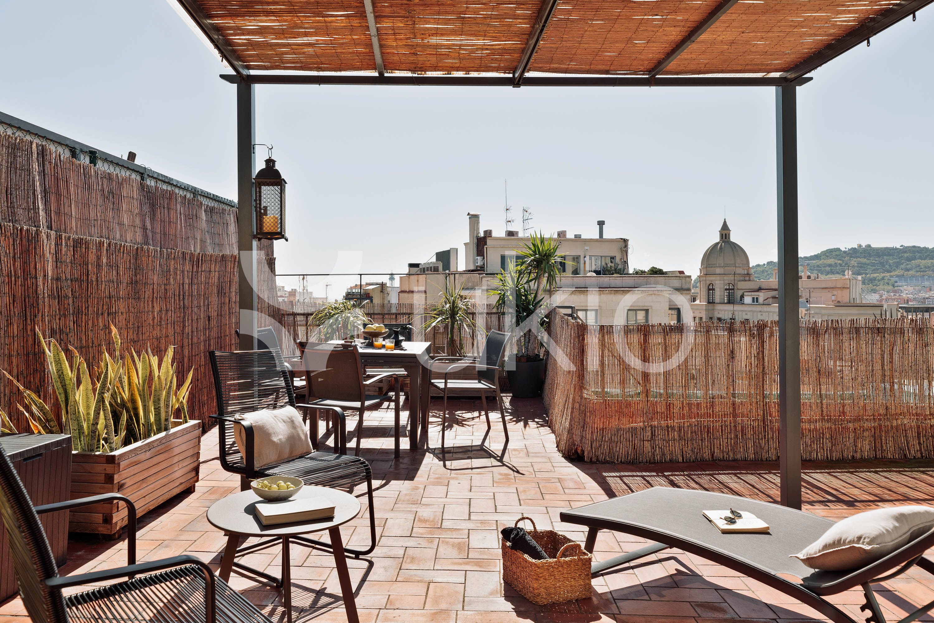 Terrassa de Àtic de lloguer en  Barcelona Capital amb Aire condicionat, Terrassa i Moblat