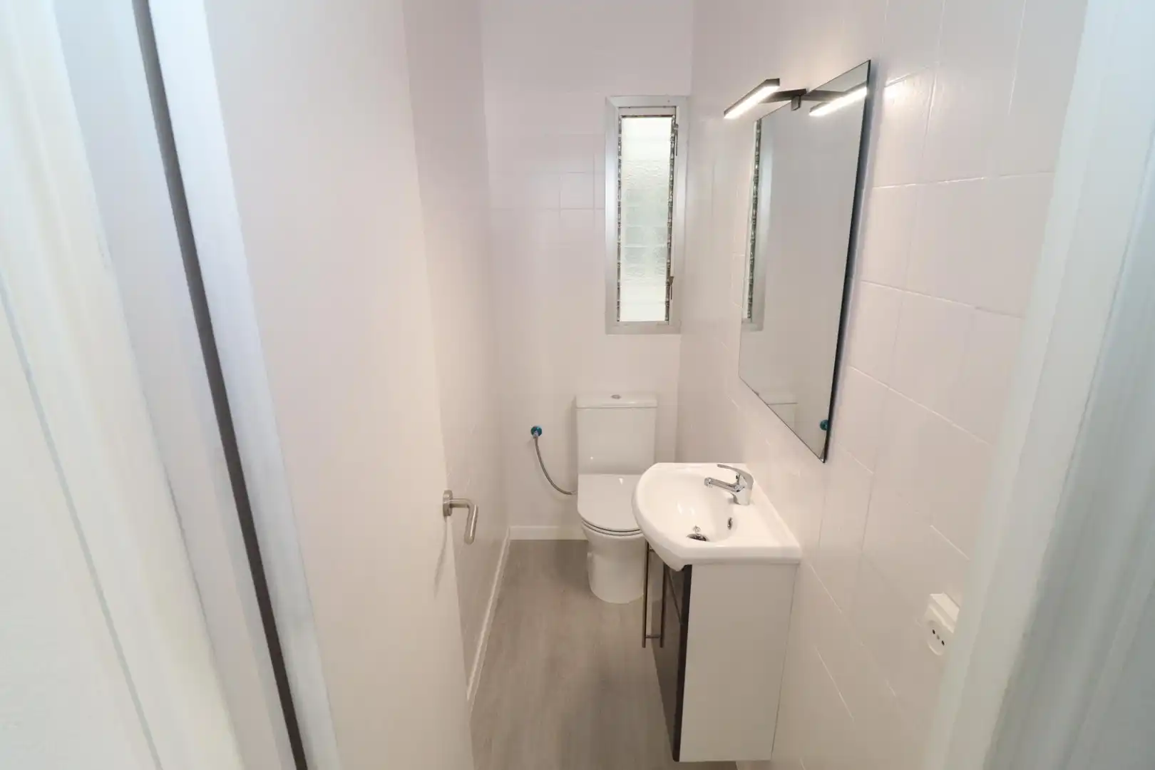 Baño de Piso en venta en Alcanar con Parquet y Terraza