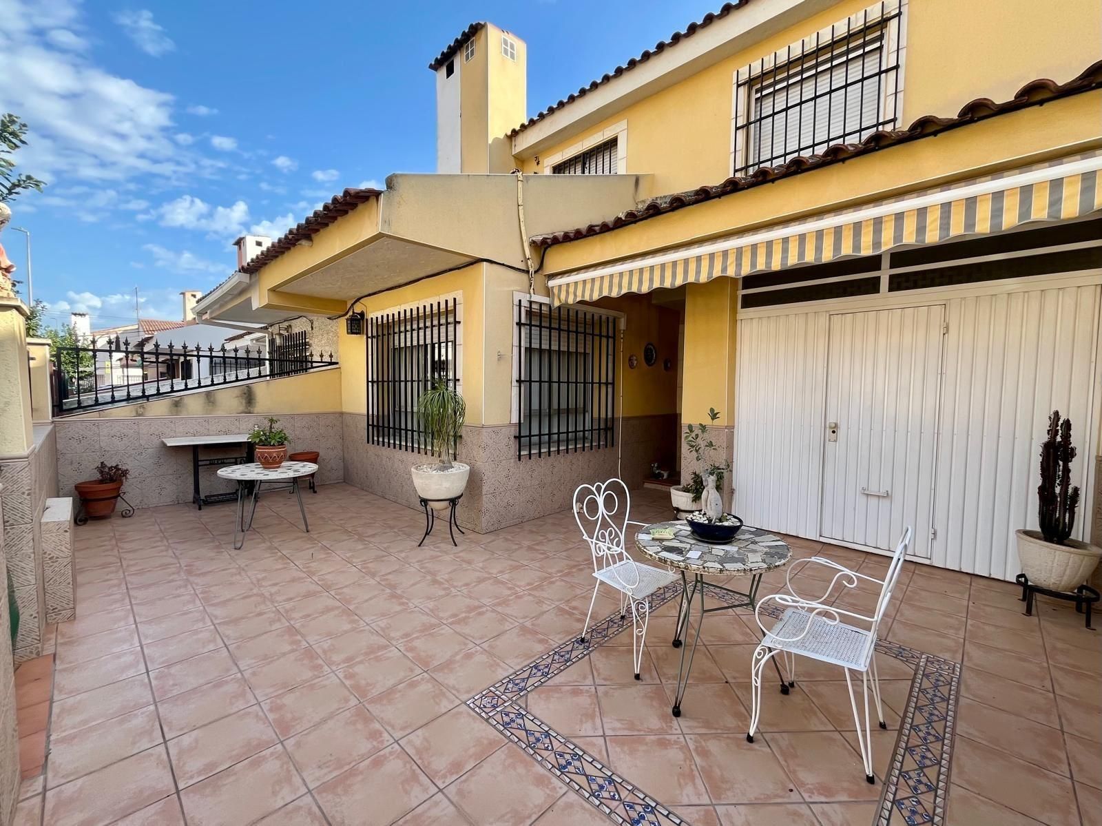 Terrace of House or chalet for sale in Almoradí