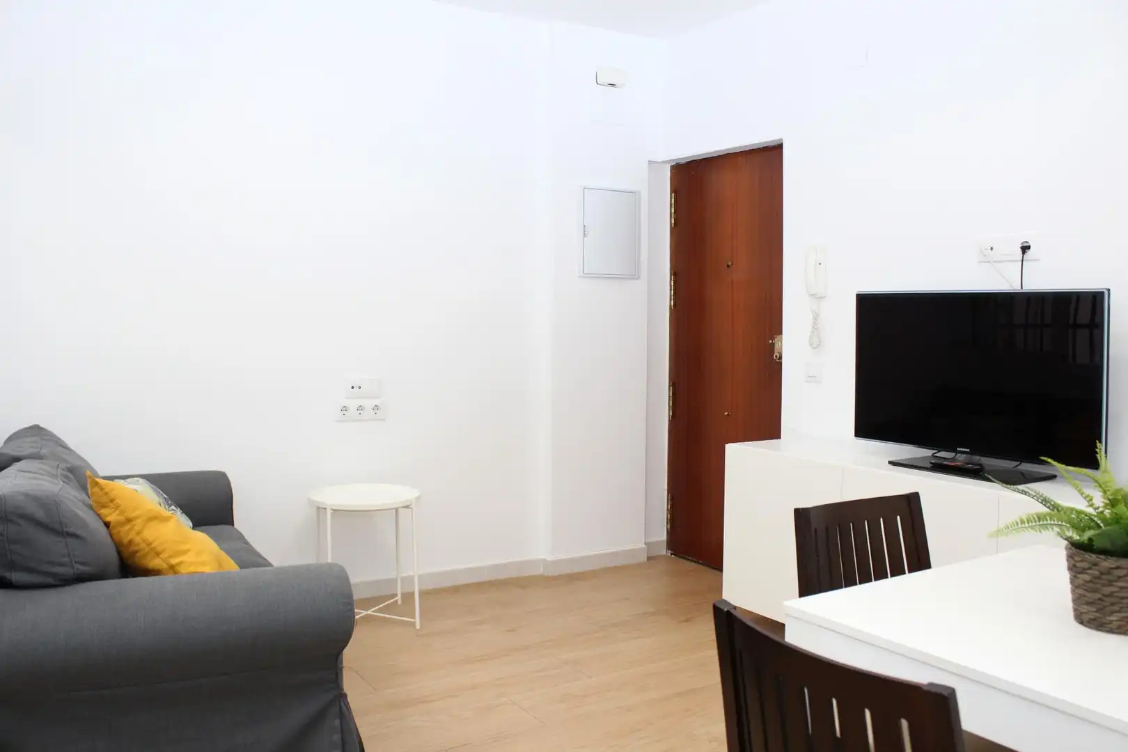 Appartamento in affitto a Casco Antiguo, imagen 4