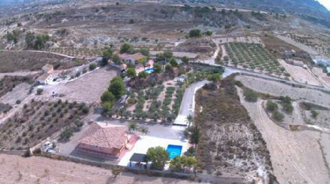 !CDATAEspectacular chalet con piscina 3habit. parcela 2.00m2 en Abanilla, imagen 2