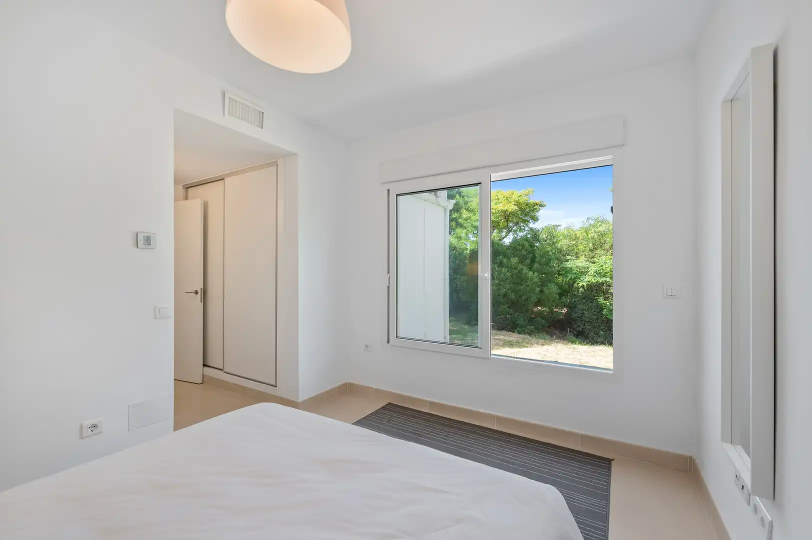 Casa bifamiliare con piscina in vendita a ALPANDEIRE-RESERVA MARBEL 41, imagen 31