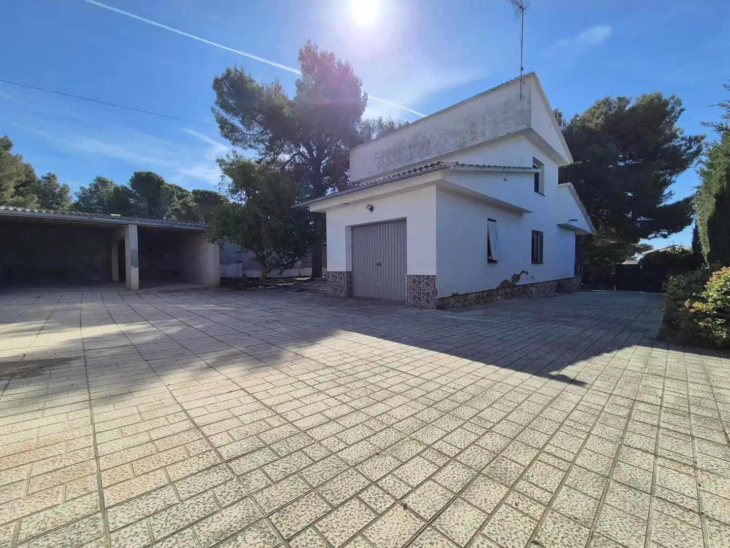 Vista exterior de Casa o xalet en venda en El Vendrell amb Jardí privat i Terrassa