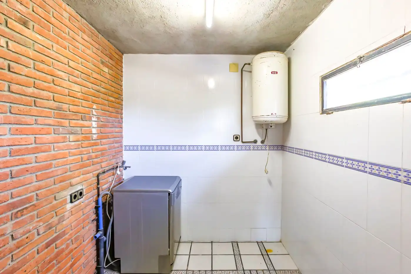 Baño de Finca rústica en venta en Avinyonet del Penedès
