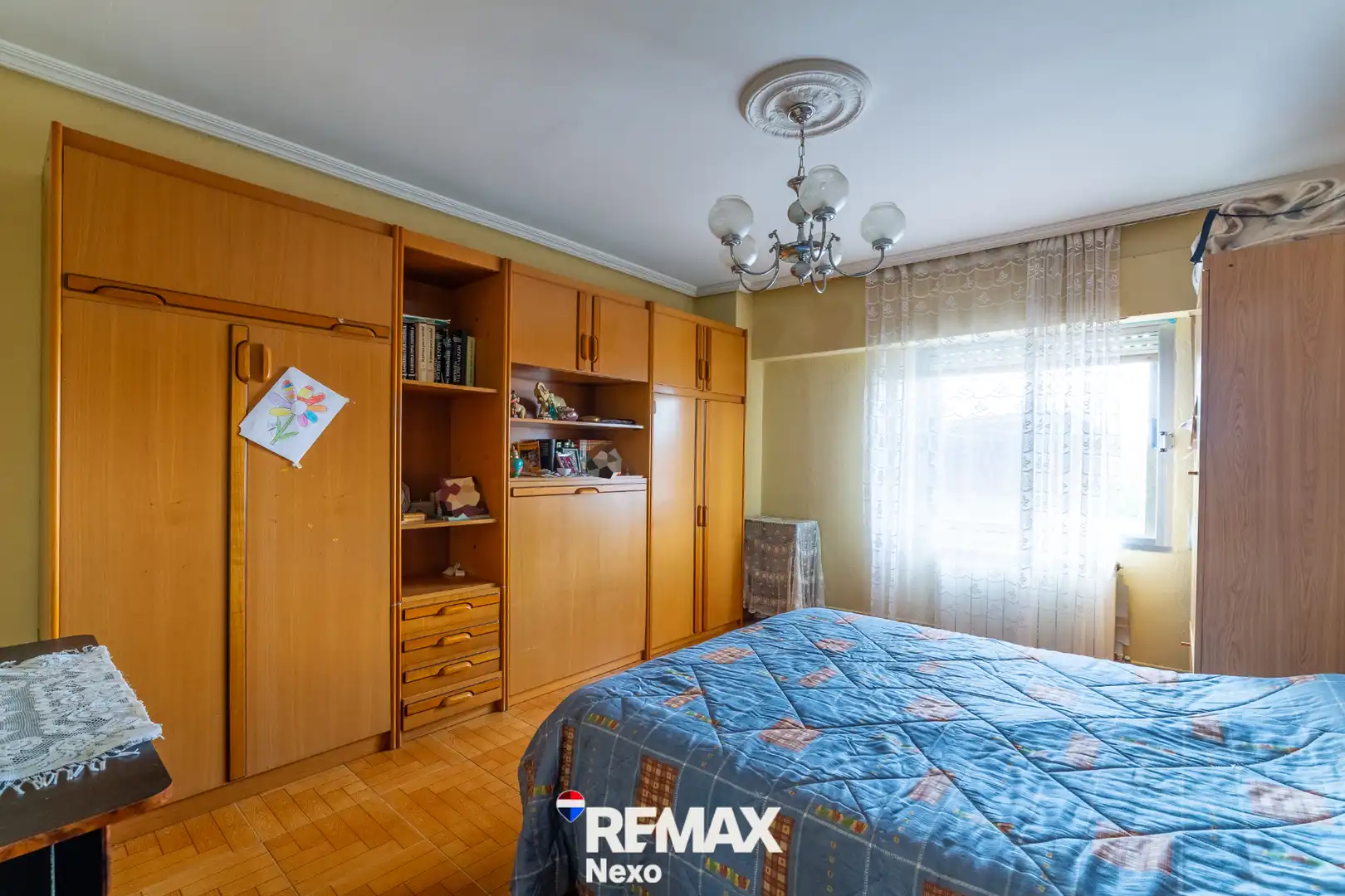 Habitación de Casa adosada en venta en Benavente con Jardín privado, Parquet y Trastero