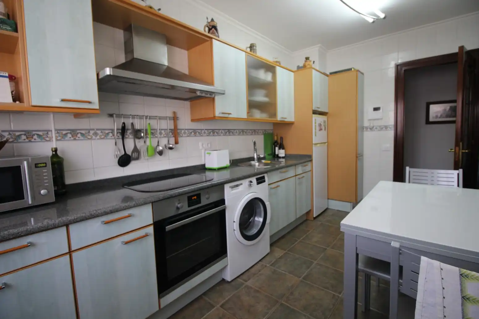 Kitchen of Flat for rent in Gijón   with Heating and Parquet flooring