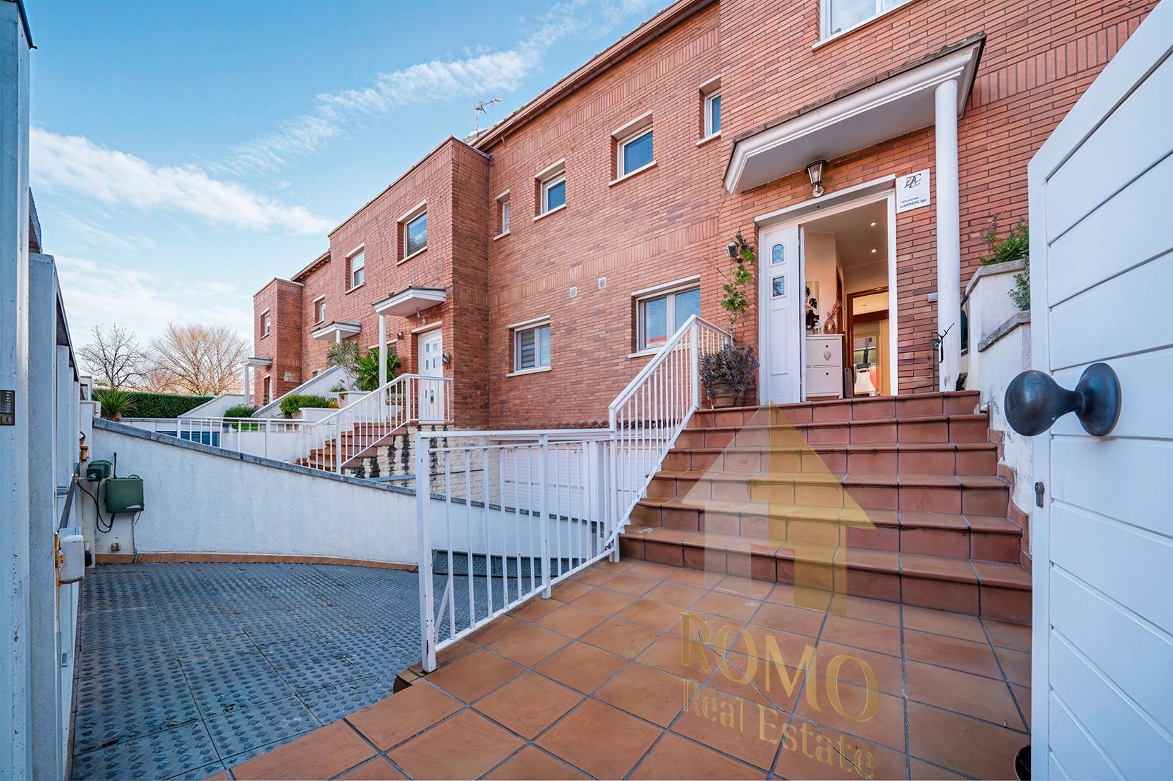 Exterior view of House or chalet for sale in Palau-solità i Plegamans  with Heating and Parquet flooring