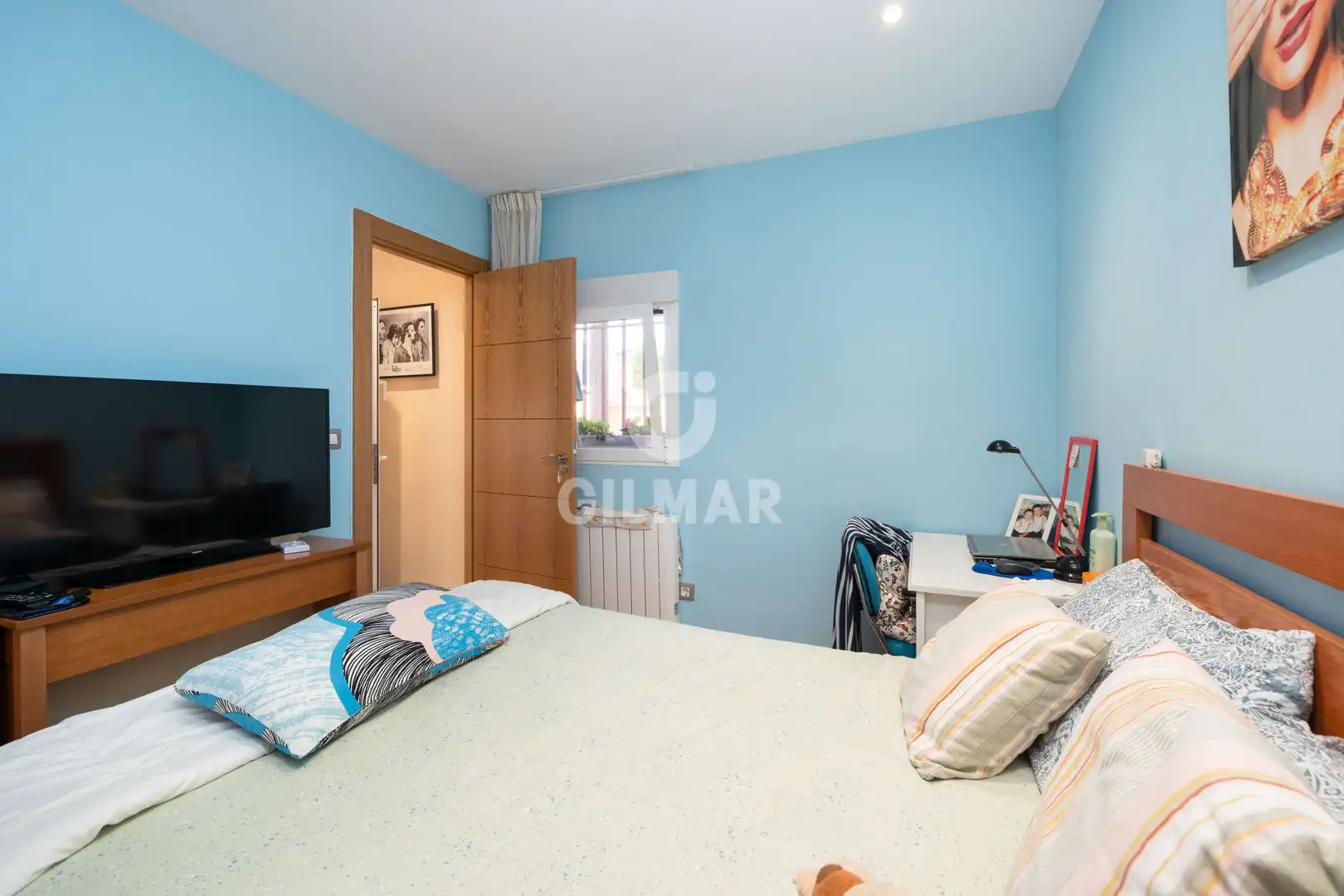 Habitación de Casa adosada en venta en Madrid con Calefacción, Jardín privado y Amueblado