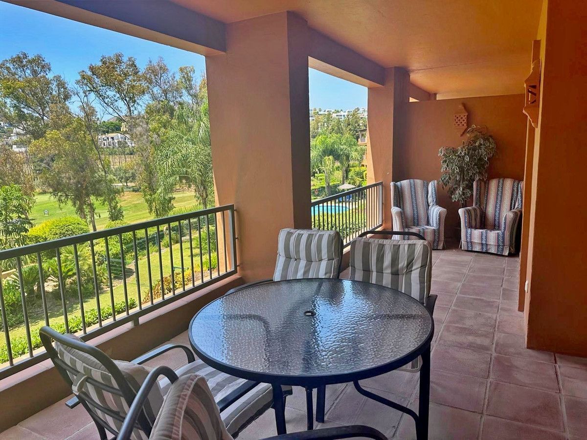 Terrassa de Apartament de lloguer en Estepona amb Aire condicionat, Calefacció i Terrassa