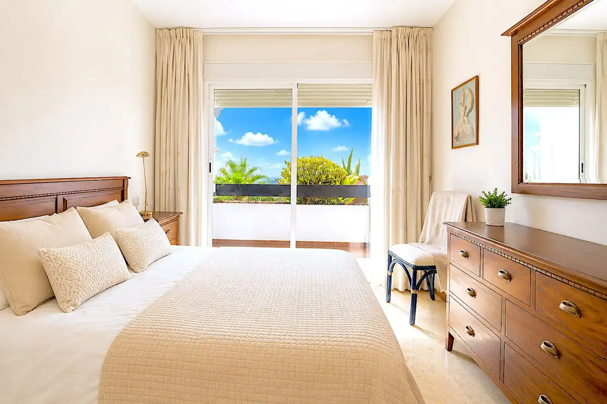 Dormitori de Apartament en venda en Motril amb Aire condicionat, Calefacció i Jardí privat