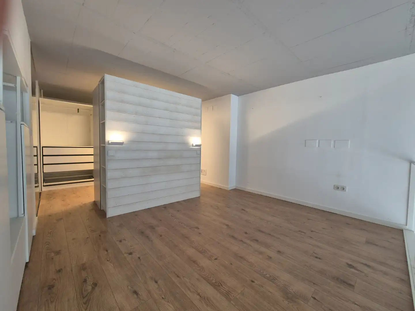 Wohnung zum Verkauf in Valencia mit Klimaanlage, Heizung und Terrasse