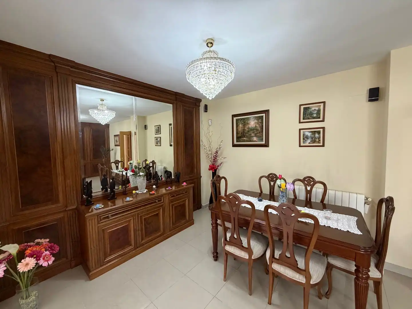 Comedor de Casa adosada en venta en Fuenlabrada con Aire acondicionado, Calefacción y Trastero