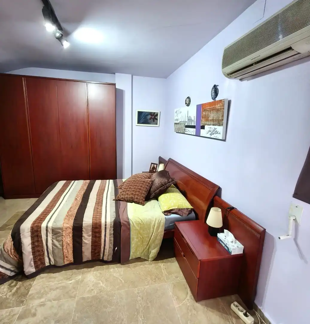 Schlafzimmer von Maisonette zum Verkauf in L'Hospitalet de Llobregat mit Klimaanlage, Heizung und Balkon
