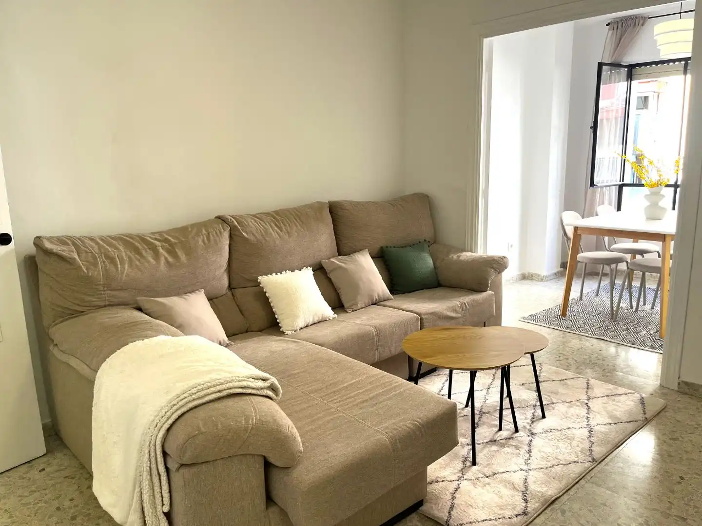 Living room of Flat for rent in Peñamefecit - Avda Barcelona