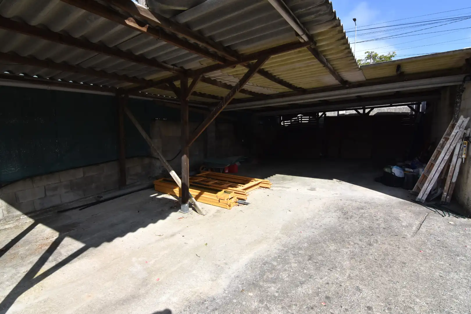 Parking de Casa o chalet en venta en Bergondo con Calefacción, Jardín privado y Parquet