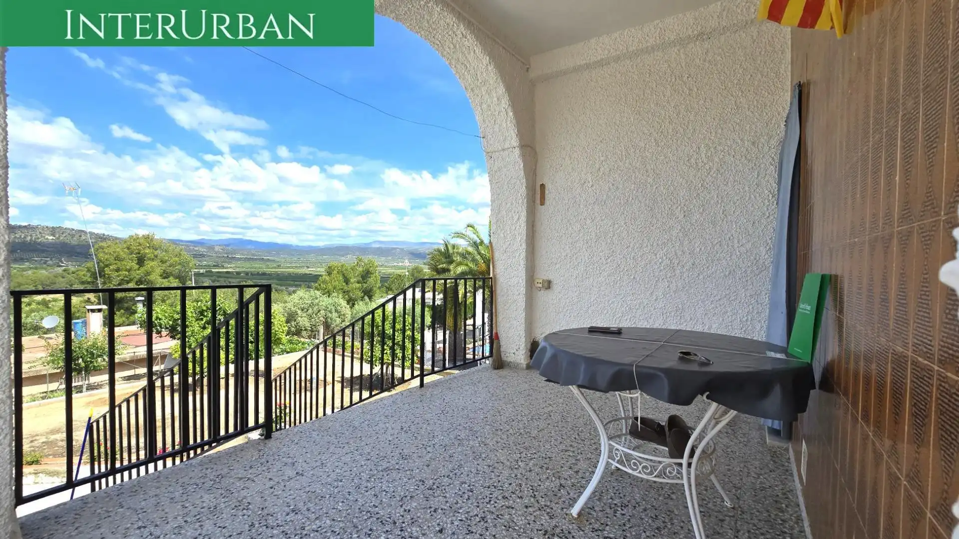 Terraza de Casa o chalet en venta en Casinos con Aire acondicionado, Calefacción y Jardín privado