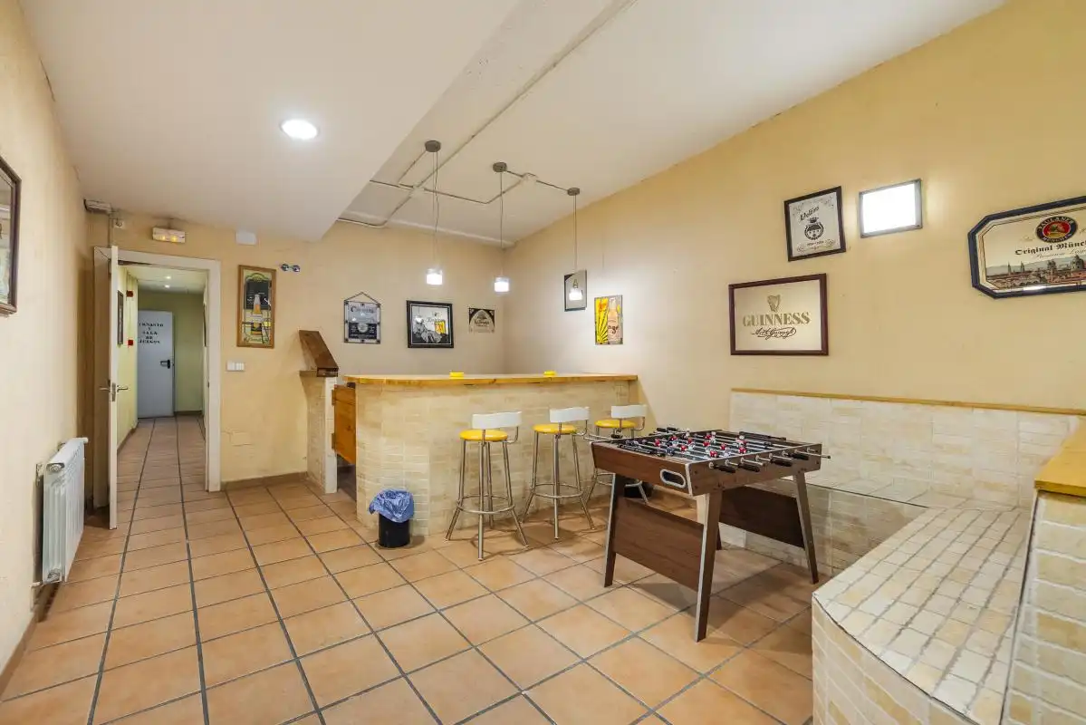 Casa adosada en venta en C. Gutiérrez Canales, Canillejas