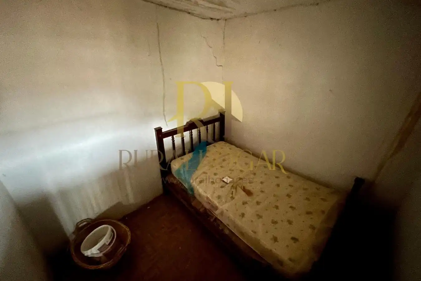Habitación de Casa adosada en venta en Llamas de la Ribera con Terraza