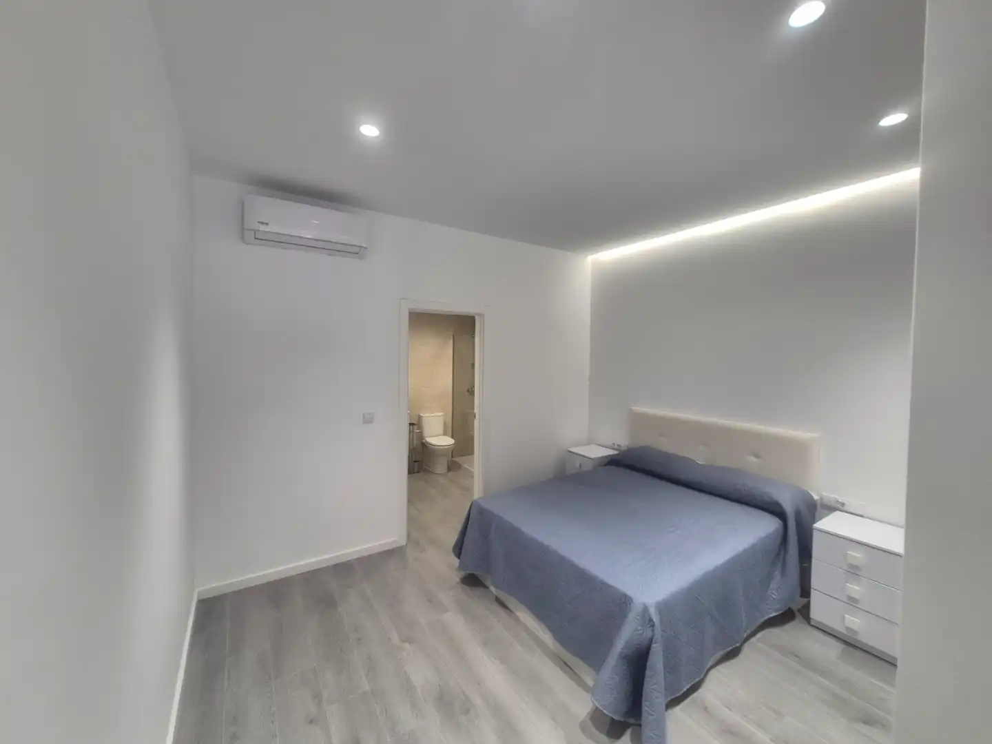 Schlafzimmer von Loft zur Miete in Moncada mit Klimaanlage, Heizung und Möbliert
