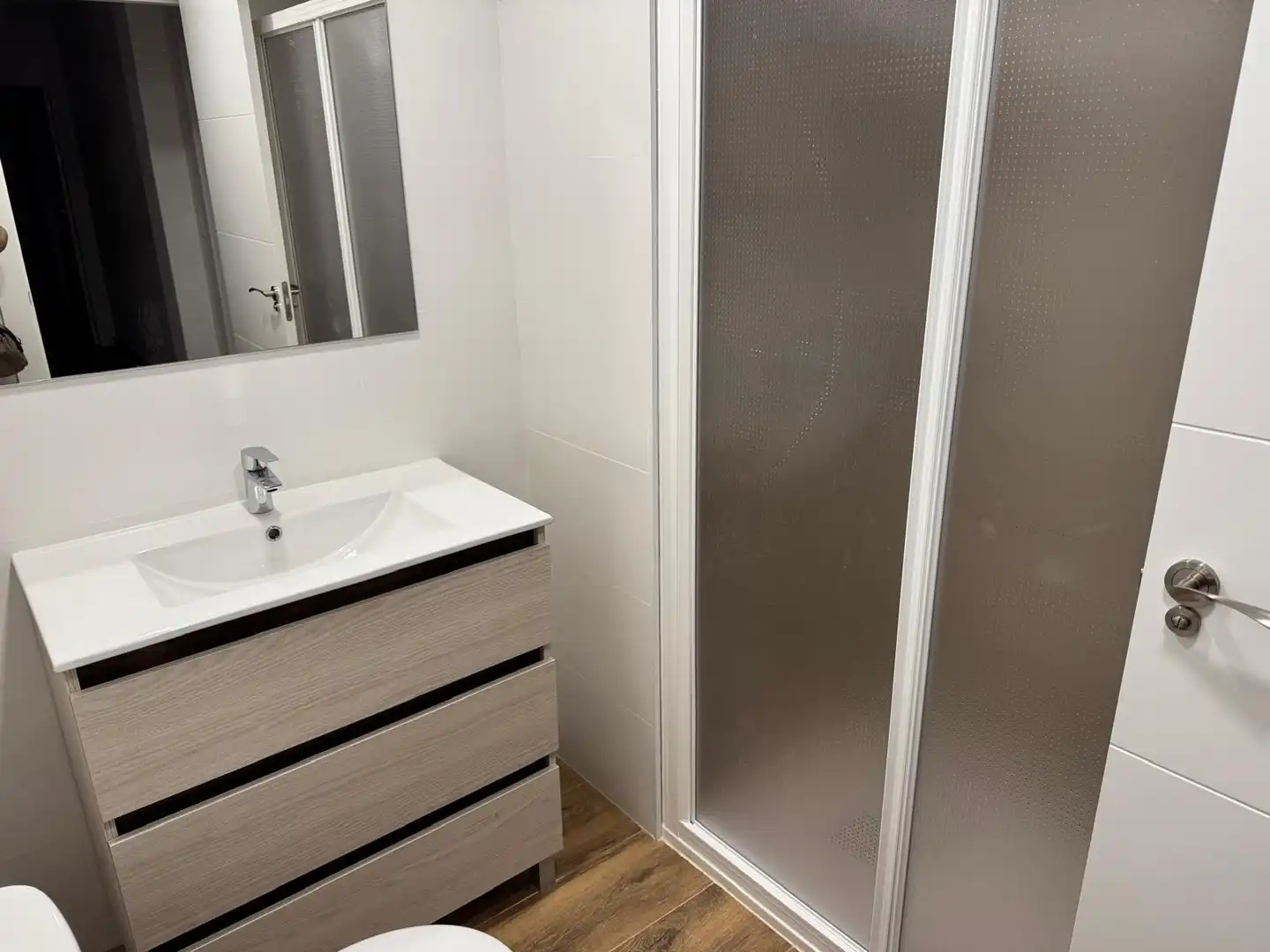 Bathroom of Flat for rent in Granada  with Heating, Terrace and Furnished