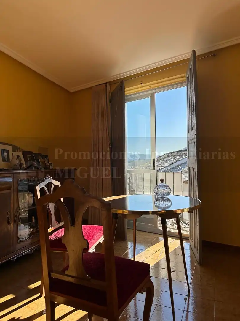 Habitación de Casa o chalet en venta en Laza