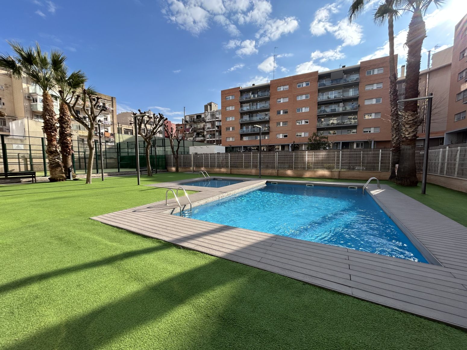 Swimming pool of Attic for sale in  Barcelona Capital  with Air Conditioner, Heating and Parquet flooring