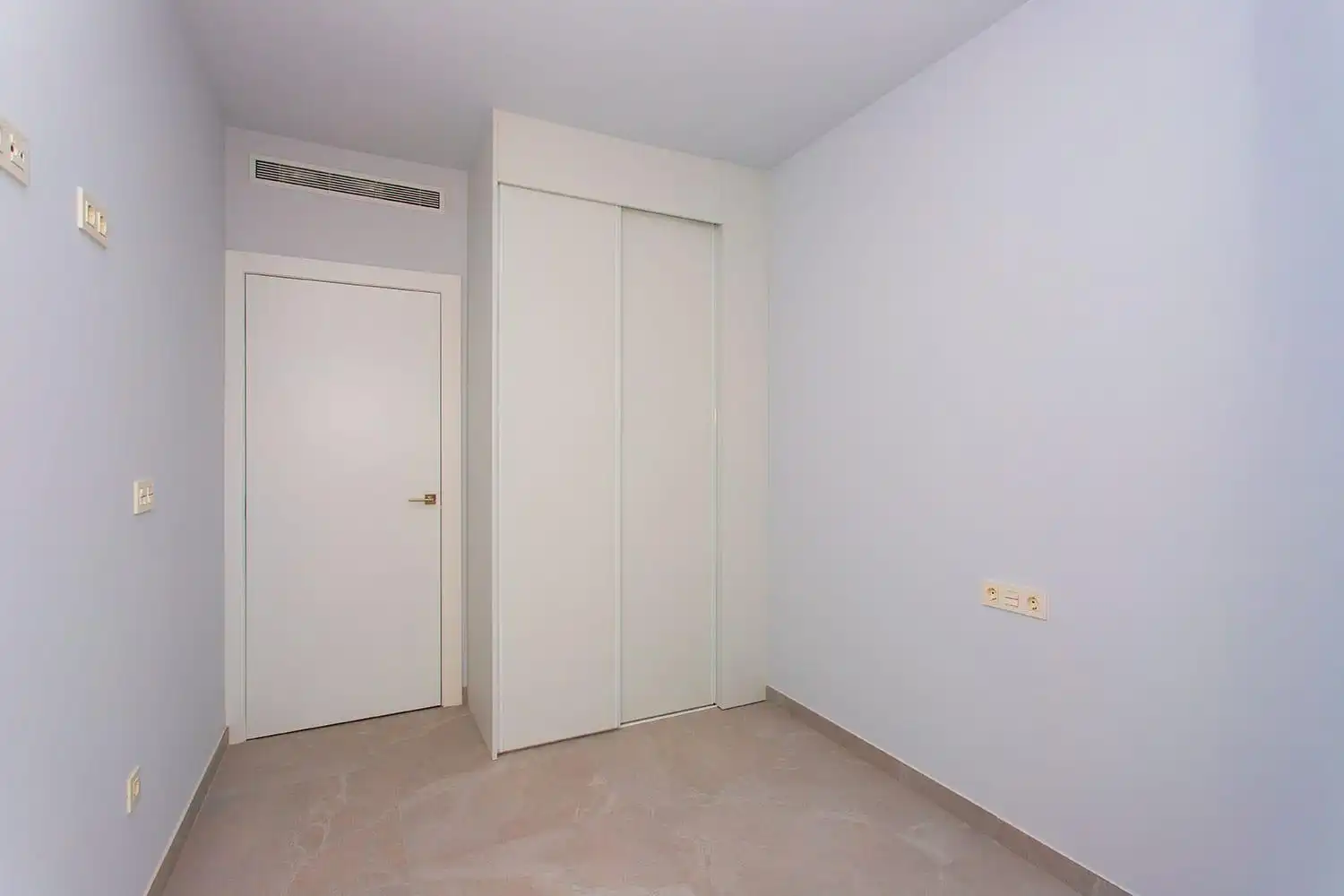 Apartment with pool for sale in Calle RAMON GALLUD 164, imagen 11