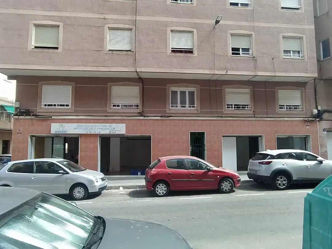 Vista exterior de Local de alquiler en Elche / Elx con Amueblado