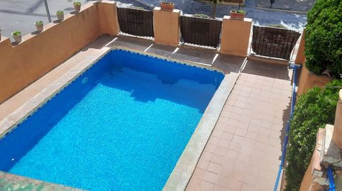 Se vende casa señorial  con Piscina  y jardín en Biar!