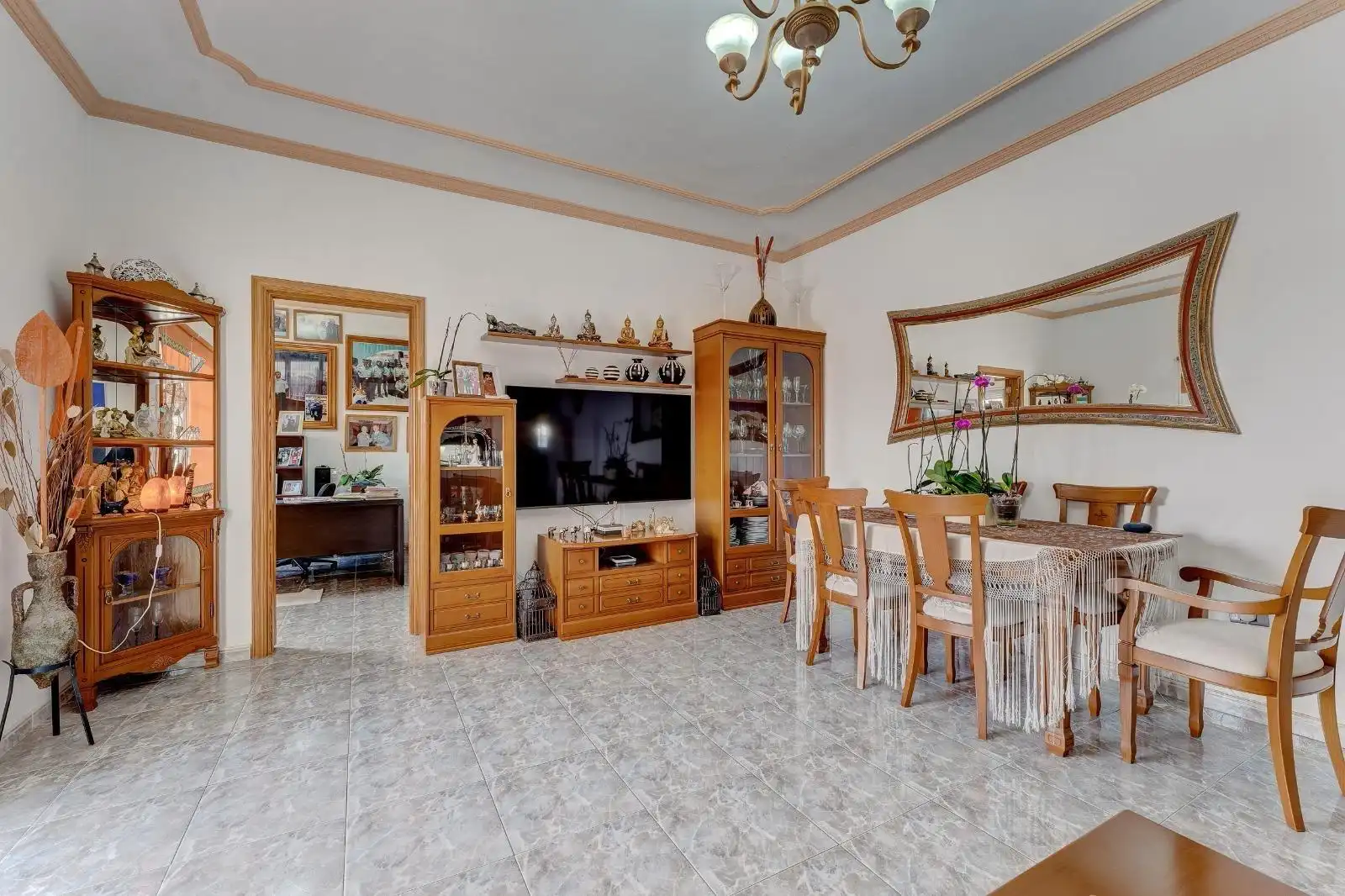Sala d'estar de Finca rústica en venda en El Salto
