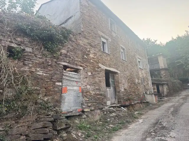 Exterior view of Country homes for sale in San Tirso de Abres