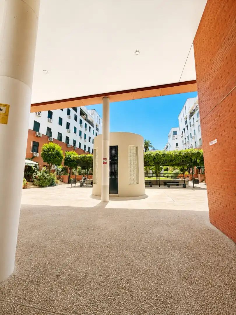 Exterior view of Duplexes for sale in Sevilla  with Air Conditioner and Terrace