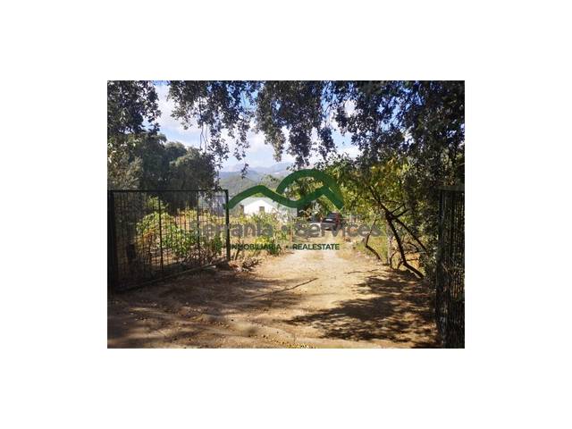 Casa-chalet en Venta en Faraján