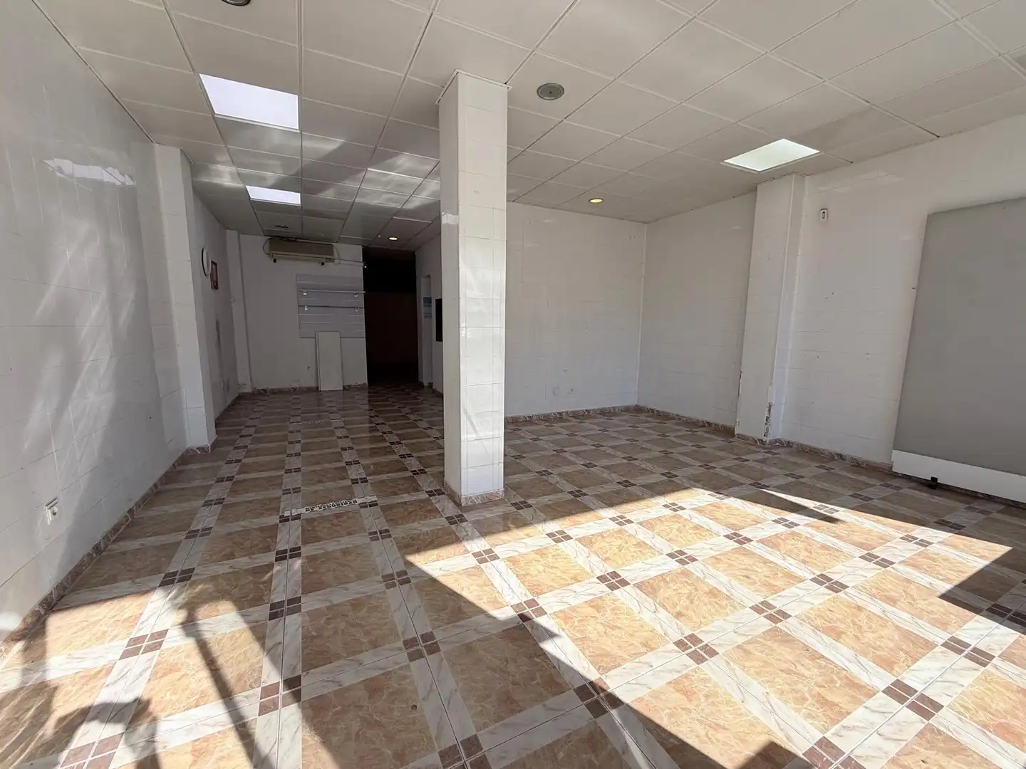 Local comercial en venda a Vélez-Málaga ciudad, imagen 3