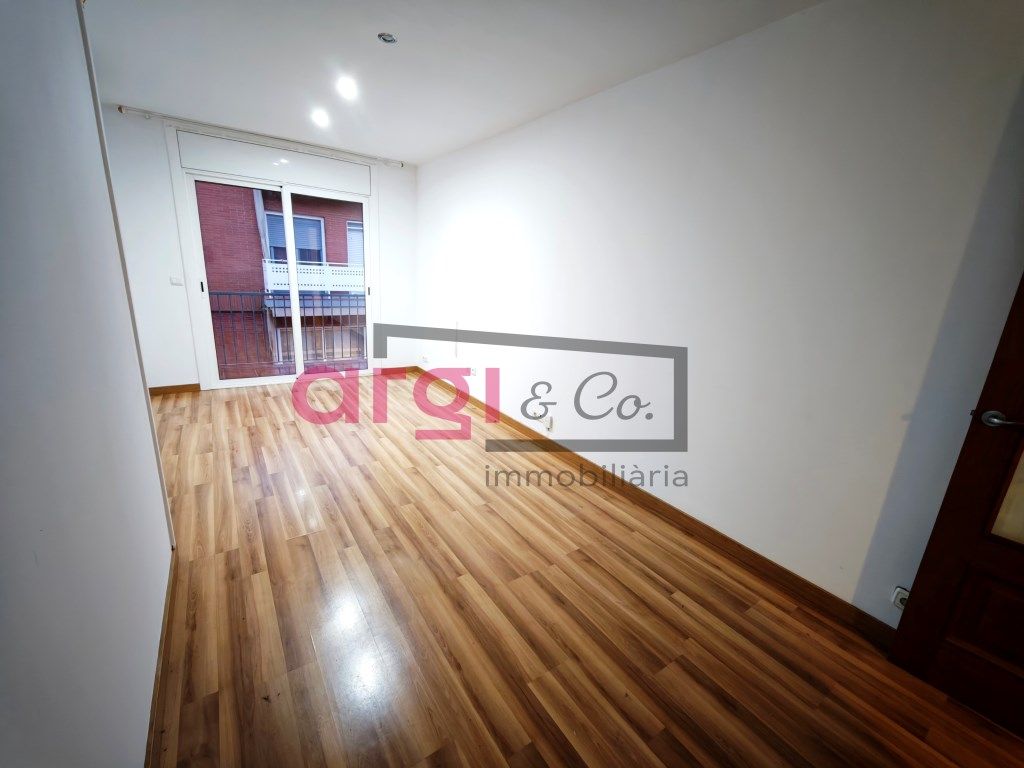 Piso en venta en Viladecans