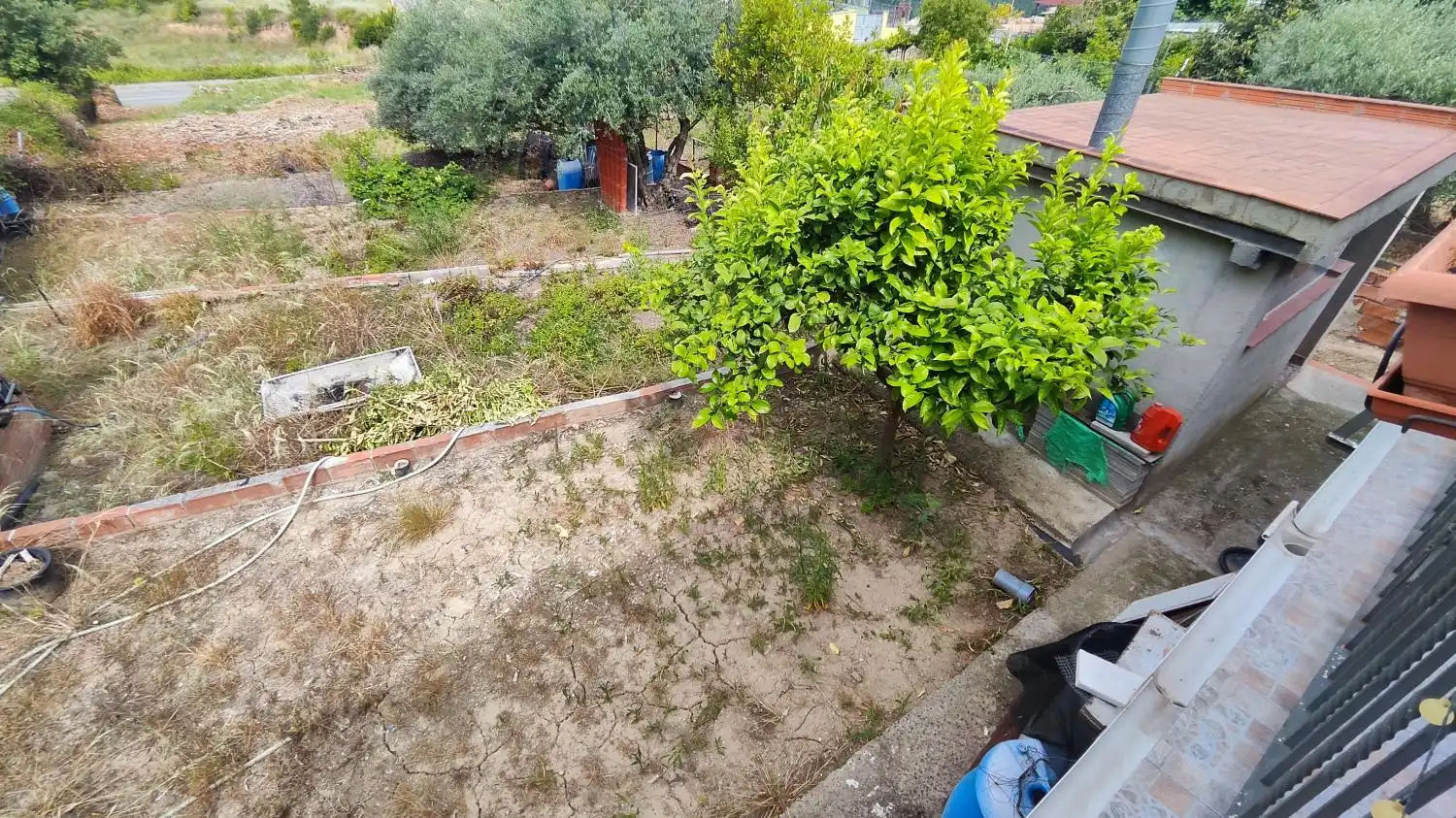 Casa adosada en venta en Rubí con Trastero