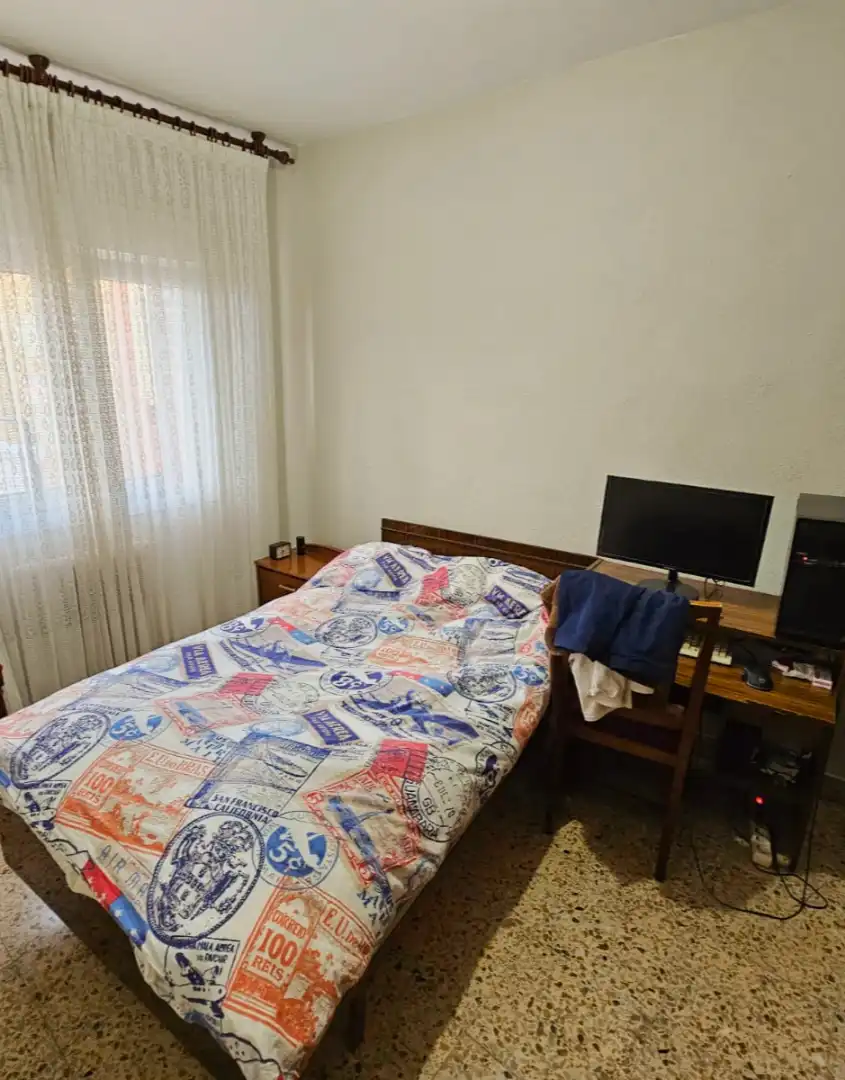 Habitación de Casa o chalet en venta en Palencia con Calefacción, Jardín privado y Terraza