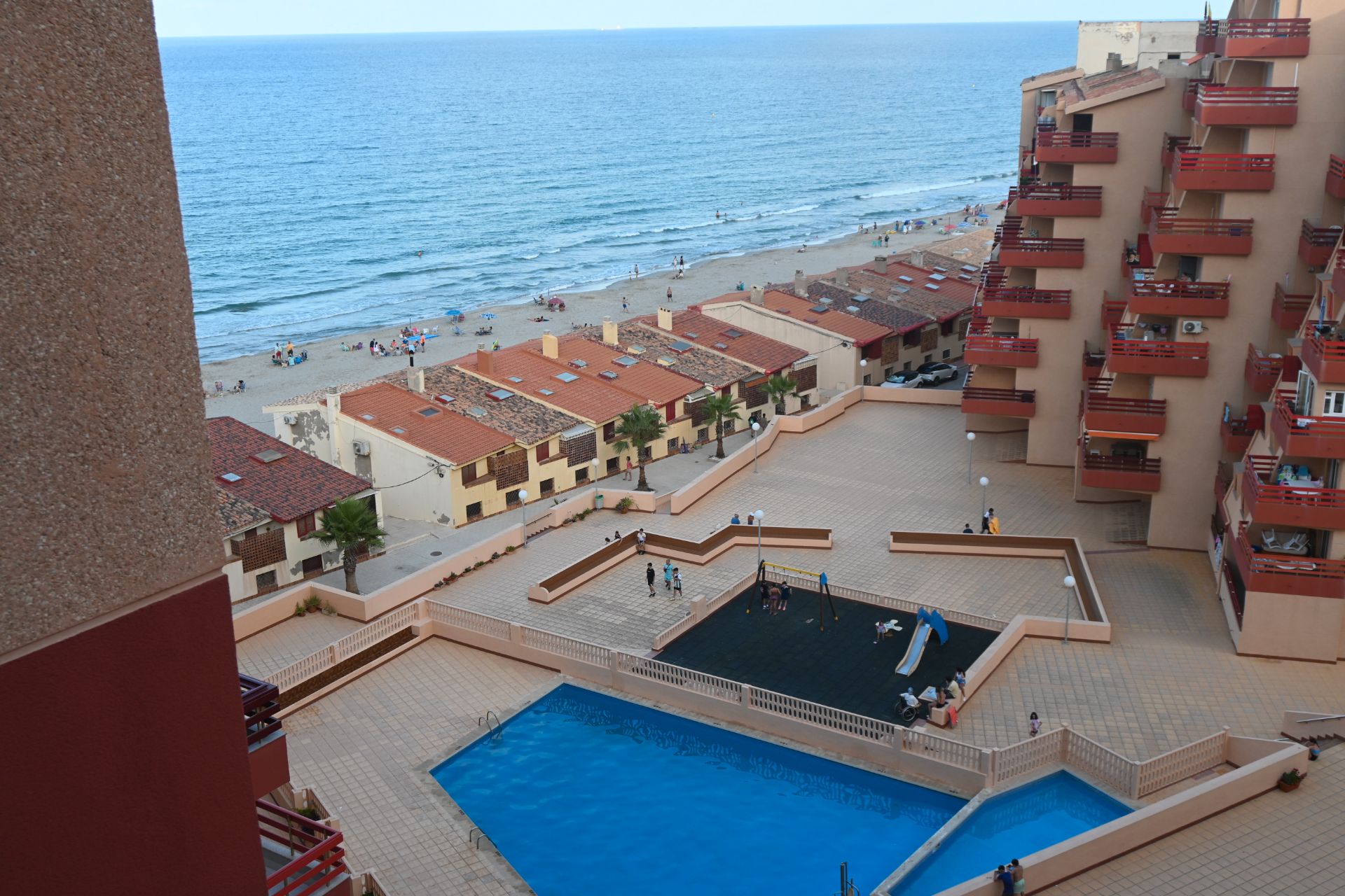 Piscina de Apartament en venda en La Manga del Mar Menor amb Terrassa, Moblat i Forn