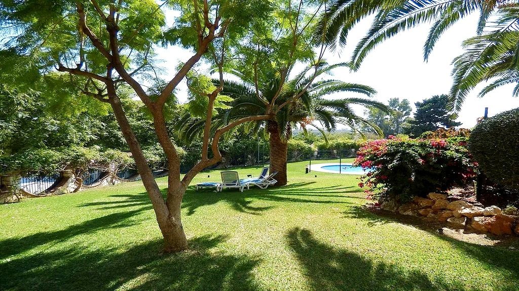 Casa adosada en venta en Parque de la Paloma