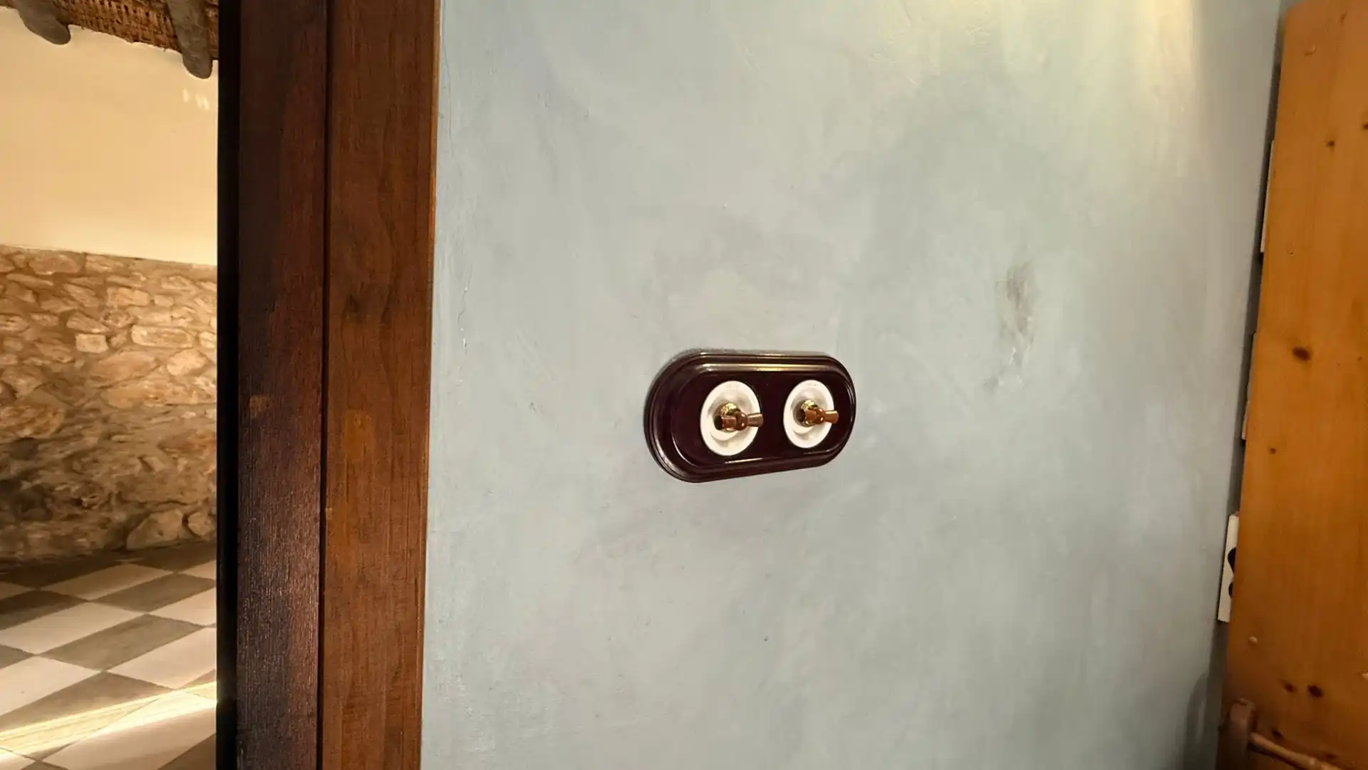 Casa adosada en venta en Castellote con Calefacción, Terraza y Trastero