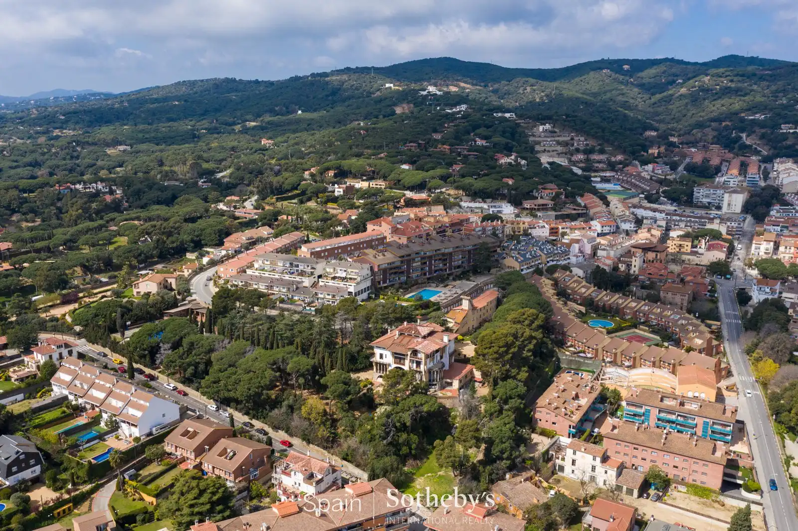 Vista exterior de Finca rústica en venda en Sant Andreu de Llavaneres amb Calefacció, Jardí privat i Terrassa