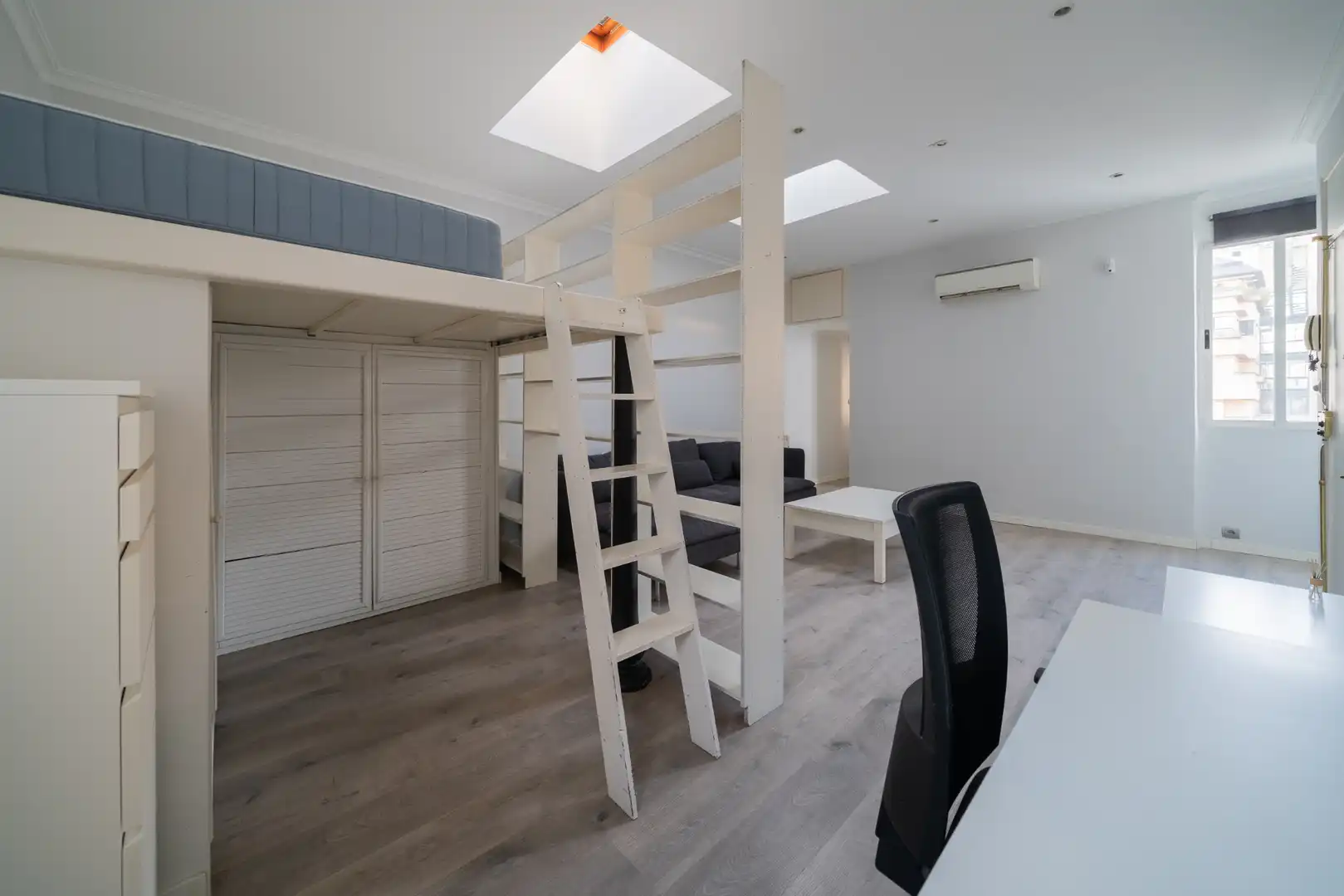 Flat for sale in Calle de Viriato, imagen 11