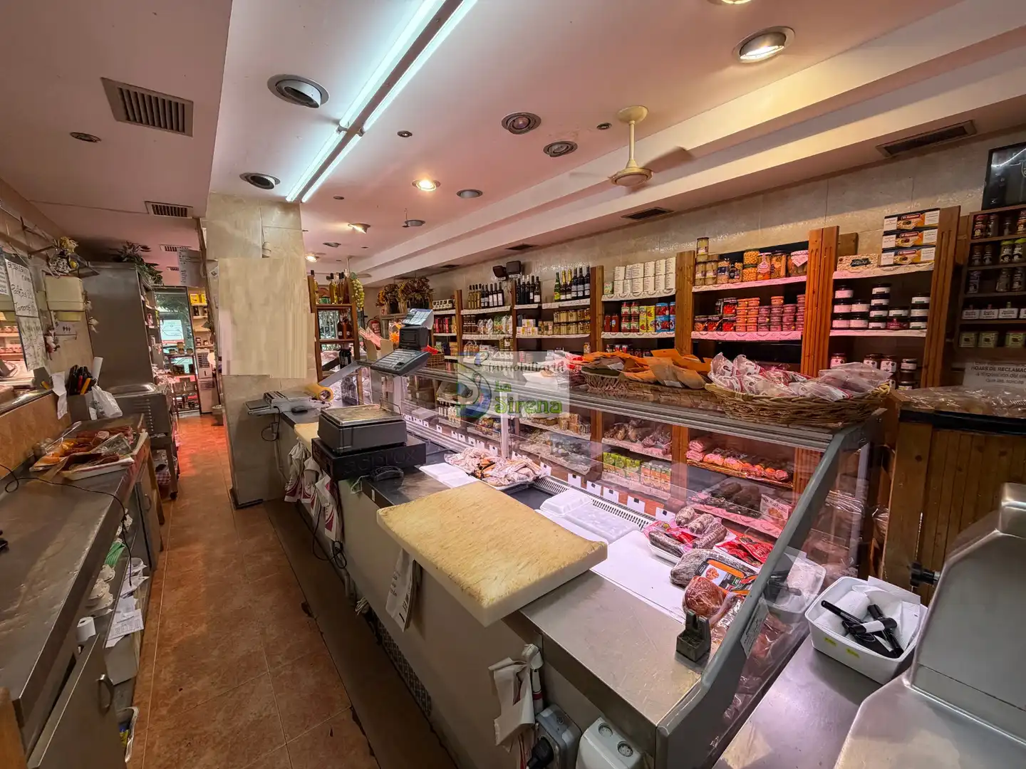 Business premises for transfer in Calle Eladio Laredo 4, imagen 10