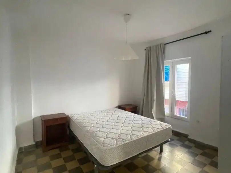 Schlafzimmer von Einfamilien-Reihenhaus zur Miete in Granada mit Abstellraum und Möbliert