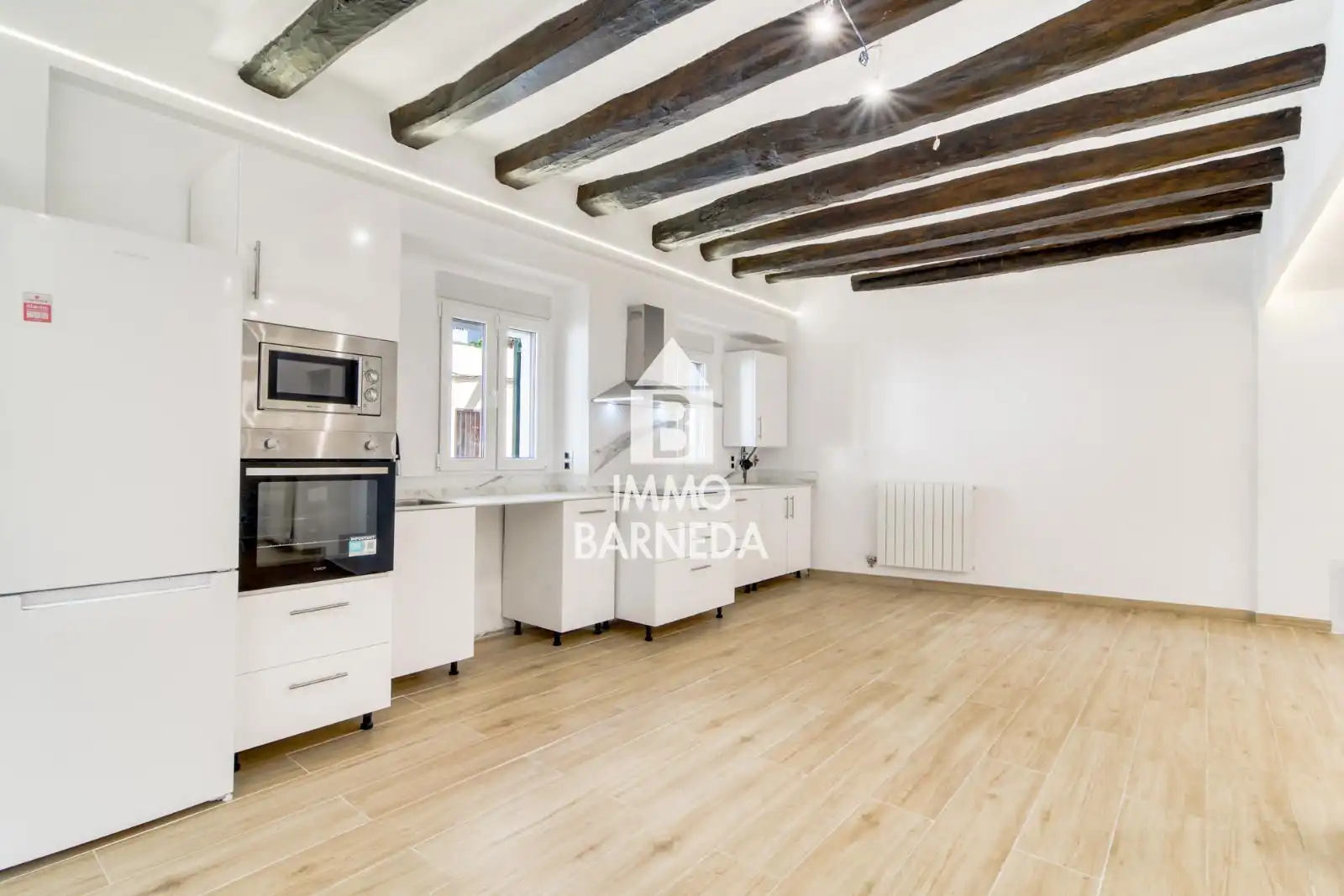 Cuina de Casa o xalet en venda en Roses amb Calefacció, Terrassa i Forn
