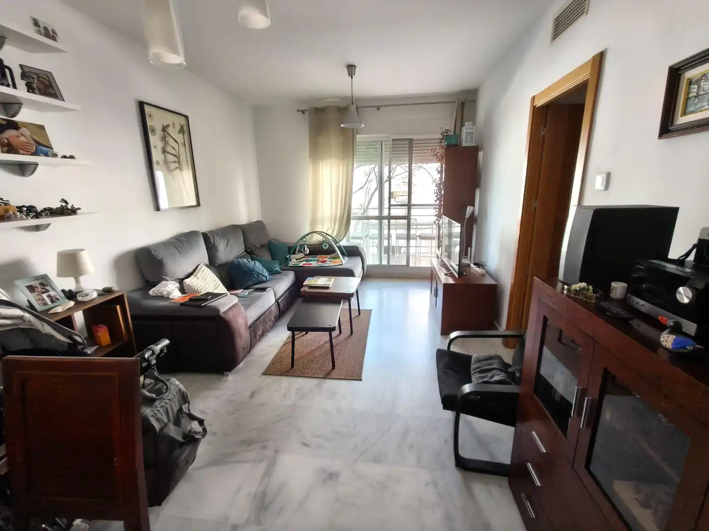 Sala de estar de Piso en venta en Puerto Real con Terraza, Balcón y Piscina comunitaria