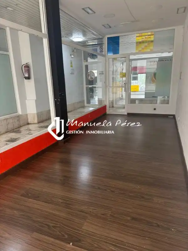 Local comercial en venda a Casco Antiguo, imagen 2