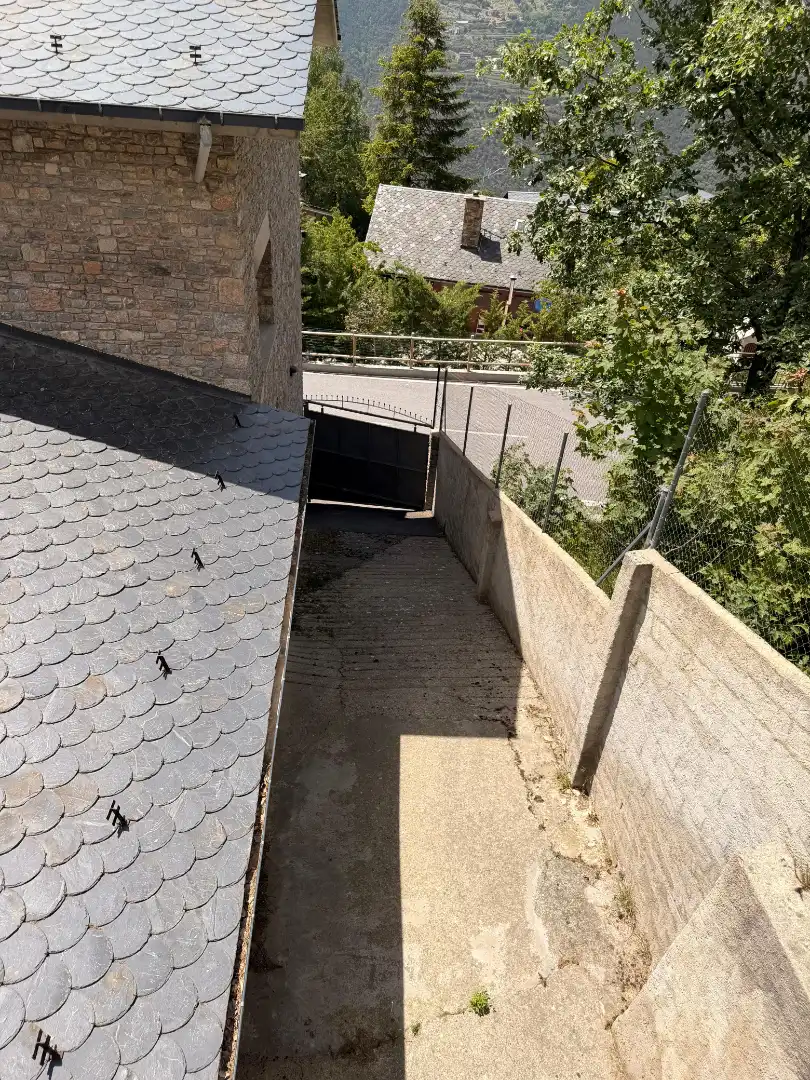 Parking de Casa o chalet en venta en Sant Julià de Lòria con Calefacción, Jardín privado y Terraza